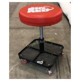 Torin Big Red shop seat with bottom  and wheels