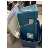 (2) storage containers