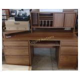 Desk (particle board) Not contents