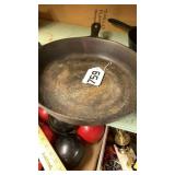 Wagner cast iron skillet-10.5in