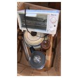 Magic Chef oven and misc kitchen items