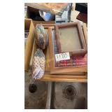 Decor ducks and pictures