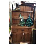 Wood hutch (contents NOT included)