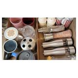 S&P grinders and mugs