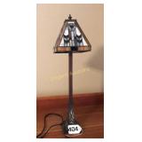 Plastic shade table lamp