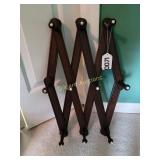 Wooden hanging rack
