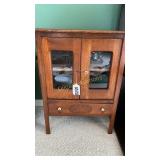 Antique Oak Cupboard (20"x 11"x26")