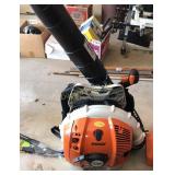 Stihl Magnum back pack leaf blower