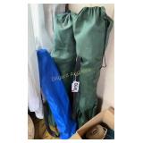 Folding chairs, straps