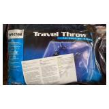 Travel Throw warmer, tarp