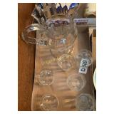 Glass pitch and 6 glasses