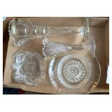 4 pieces of glassware