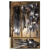 Silverware organizer and silverware