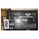 37 pc ratcheting screwdriver bit and socket set