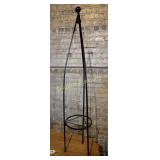 Metal plant stand