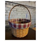 2005 Longaberger basket