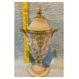 Cambridge Crown Tuscan Rosepoint vase/urn