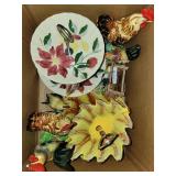 Serving trays with hens and roosters