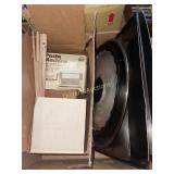 Pans and other kitchen utensils