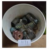 Bucket of insulators