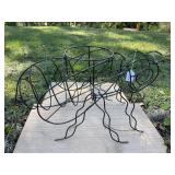 Wire bug plant holder