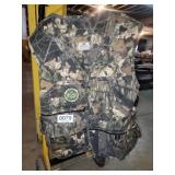Mossy Oak camo vest
