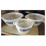 Pyrex Bake-a-Round and Nesting bowls