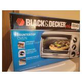 (NIB) Black & Decker countertop oven
