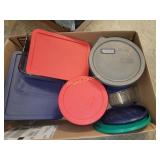 Pyrex glass storage & casserole dishes w/lids