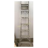 Metal ladder (Approx 10