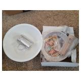 Frying pan, Correlle bowl and shaker