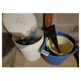 Hangers, Funnels and buckets