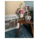 Table(wobbly) picture, basket and more