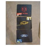 (3) floor mats