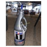 Mobil synthetic gear lubricant 75W-140