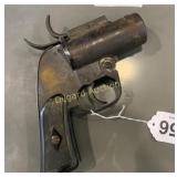 Flare gun