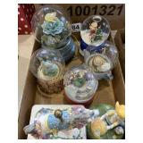 Snow globes & music boxes