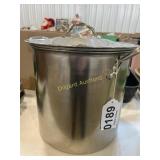 Stainless stock pot