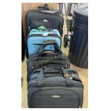 (4 ) Luggage bags