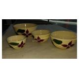 Watt pottery nesting bowls, one with hairline