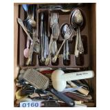 Flatware set, utensils