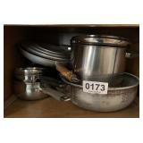 Misc pots and pans