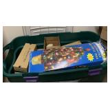 Tote w/Lid, snowman, decorated tree, more