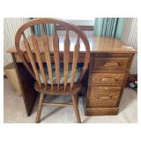 Winners Only oak desk and chair (24'x41'x29.5')