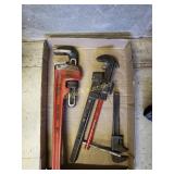 Pipe wrenches