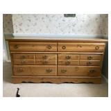 Dresser (16.5"x64"x32")