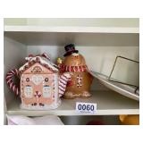 (5) Cookie jars, decorative plate