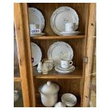 Pfaltzgraff Dish set