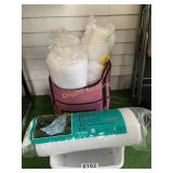 Stuffing, tote and more