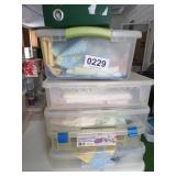 (5) Totes with quilting material